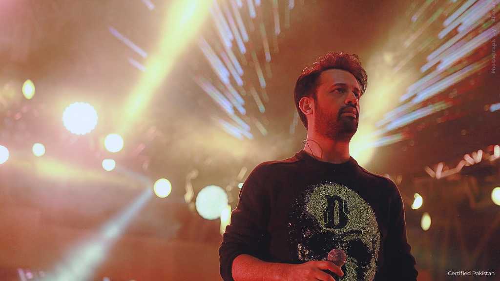 Atif Aslam Returns as Vivo V70 5G Brand Ambassador Ahead of Exciting Launch in Pakistan