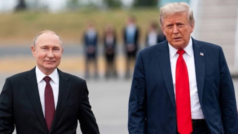 Trump Extends Russian Oil Sanctions Waiver