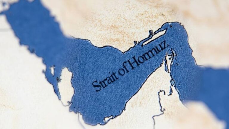 Iran Closes Strait of Hormuz Again
