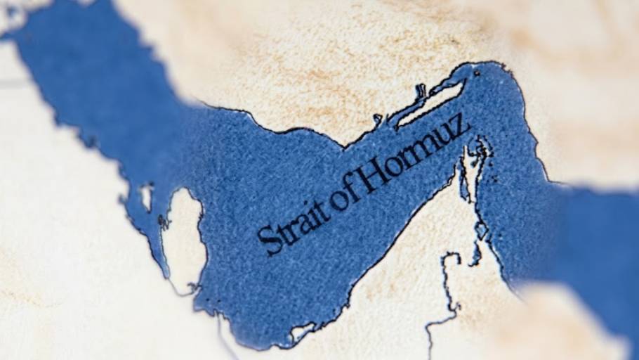 Iran Closes Strait of Hormuz Again